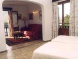 Hostal Los Pinos Cala de Sant Vicenc Exteriör bild